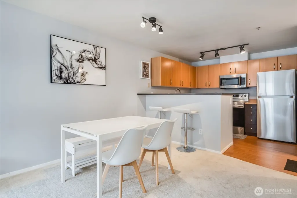 4020 Aurora Avenue N Seattle WA 98104