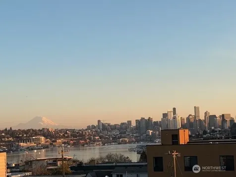4020 Aurora Avenue N Seattle WA 98104