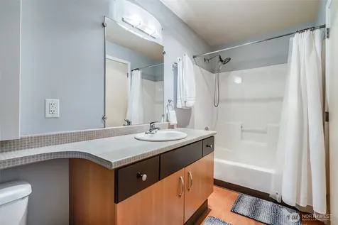 4020 Aurora Avenue N Seattle WA 98104