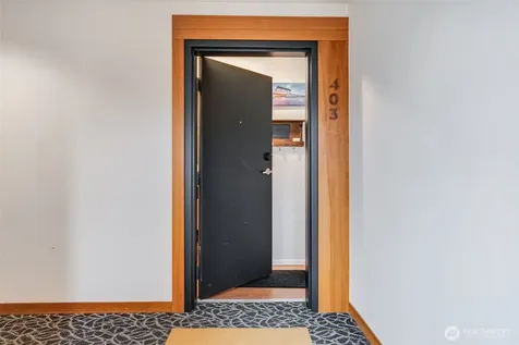 4020 Aurora Avenue N Seattle WA 98104