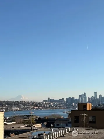 4020 Aurora Avenue N Seattle WA 98104