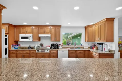 23825 15th Avenue SE Bothell WA 98021