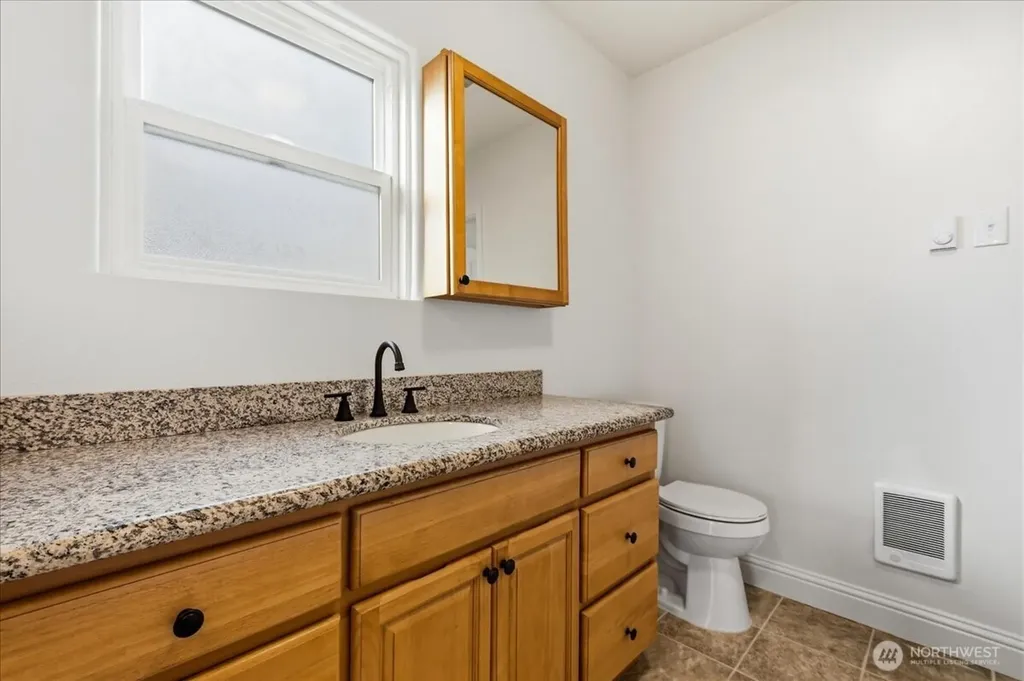 1025 NW Prindle Street Chehalis WA 98532