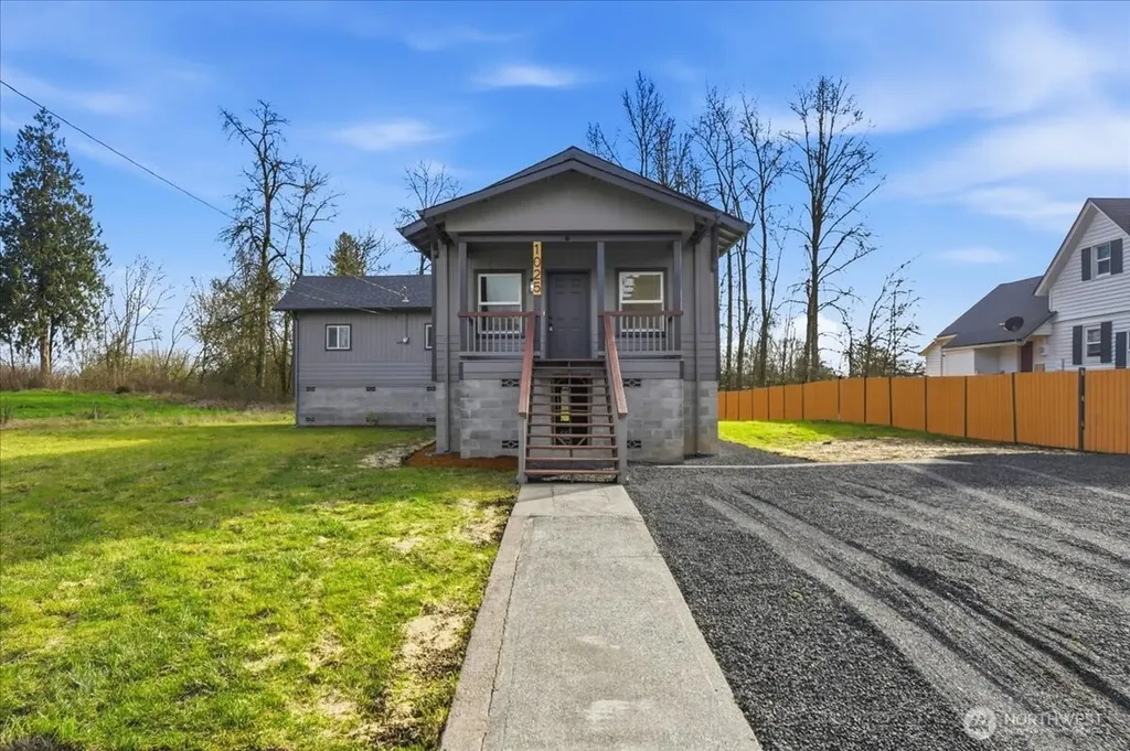 1025 NW Prindle Street Chehalis WA 98532