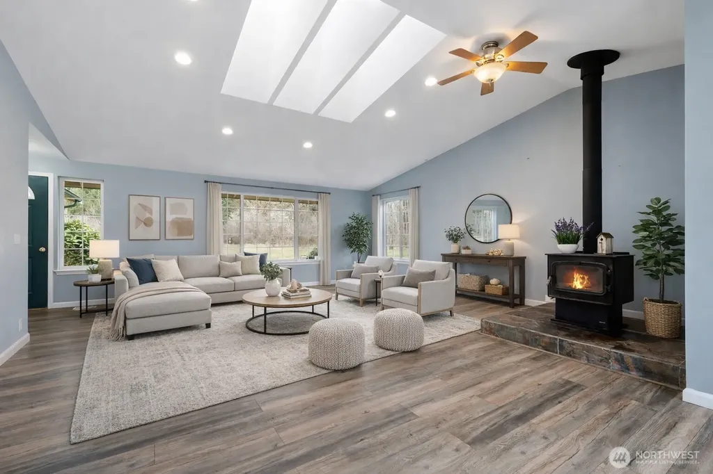 453 Coma Road Vader WA 98593