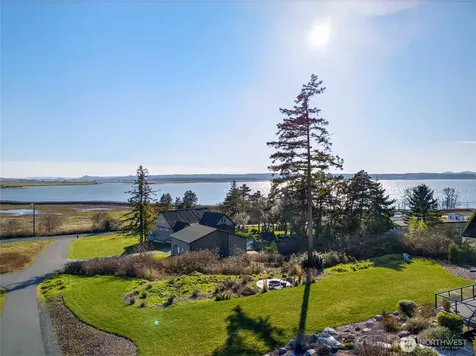 5 Bayside Terrace Drive Mount Vernon WA 98273