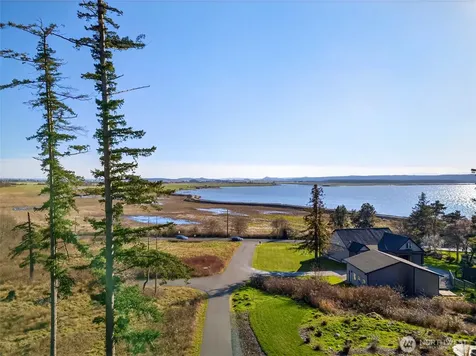 5 Bayside Terrace Drive Mount Vernon WA 98273