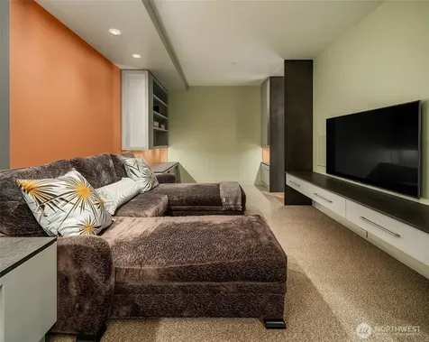 715 2nd Avenue Seattle WA 98104