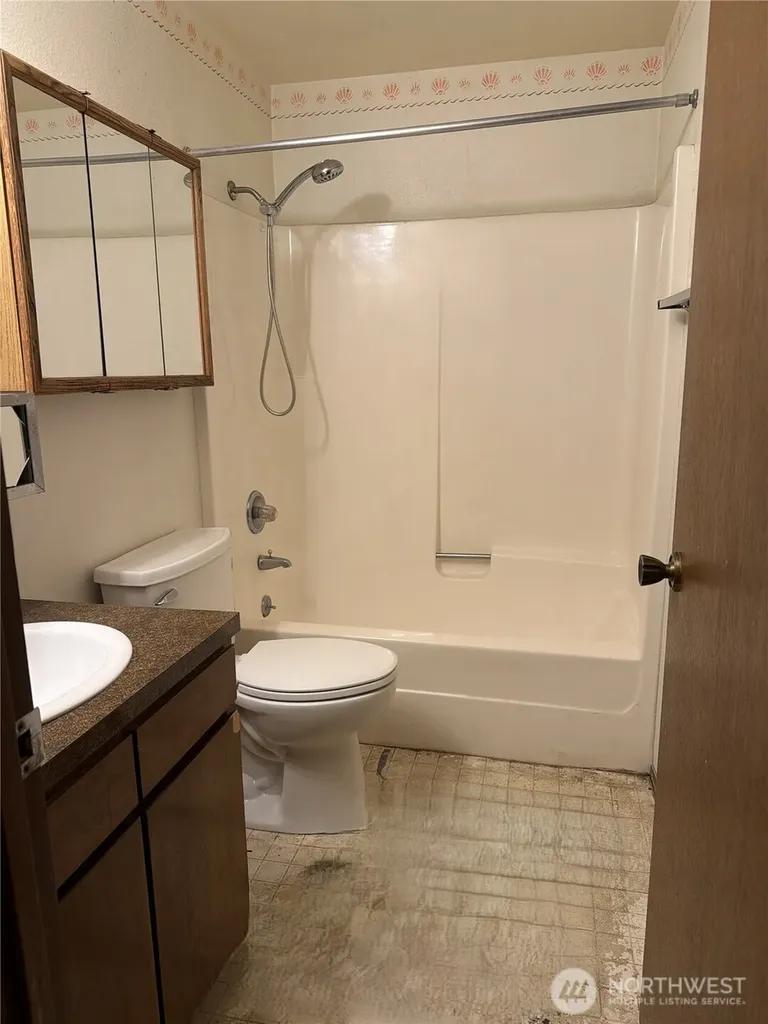 1 Lake Louise Bellingham WA 98229