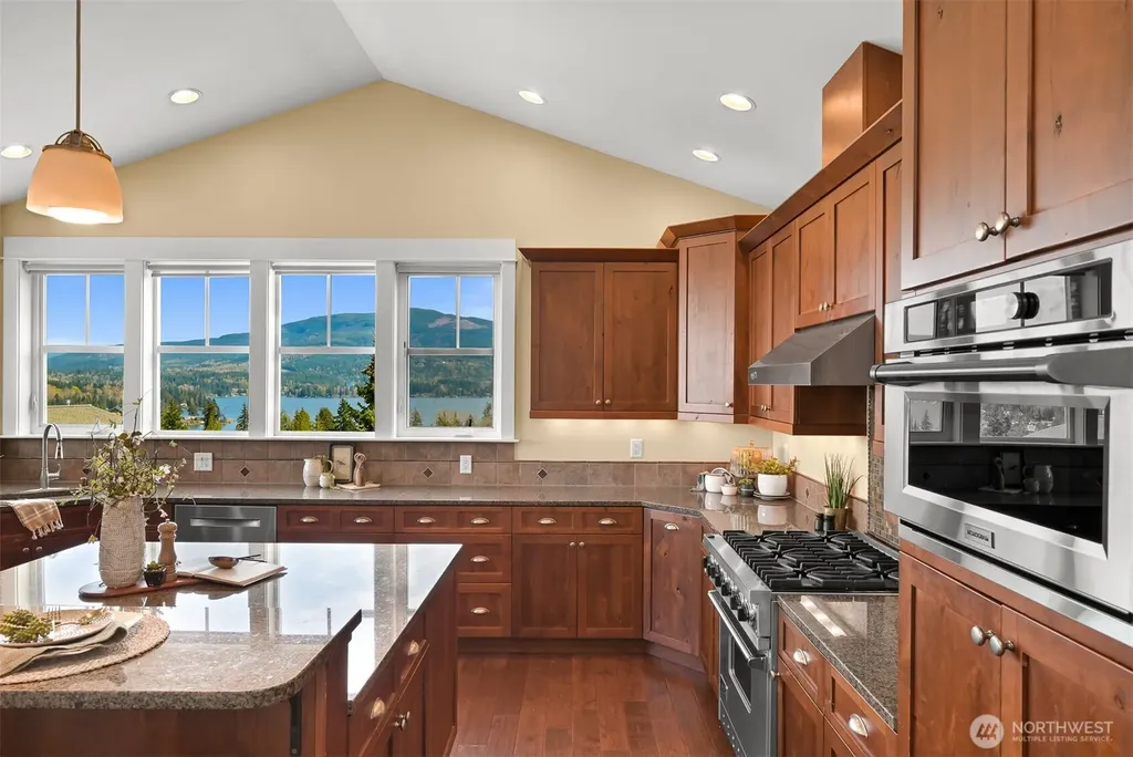 4926 Coronado Lane Bellingham WA 98229