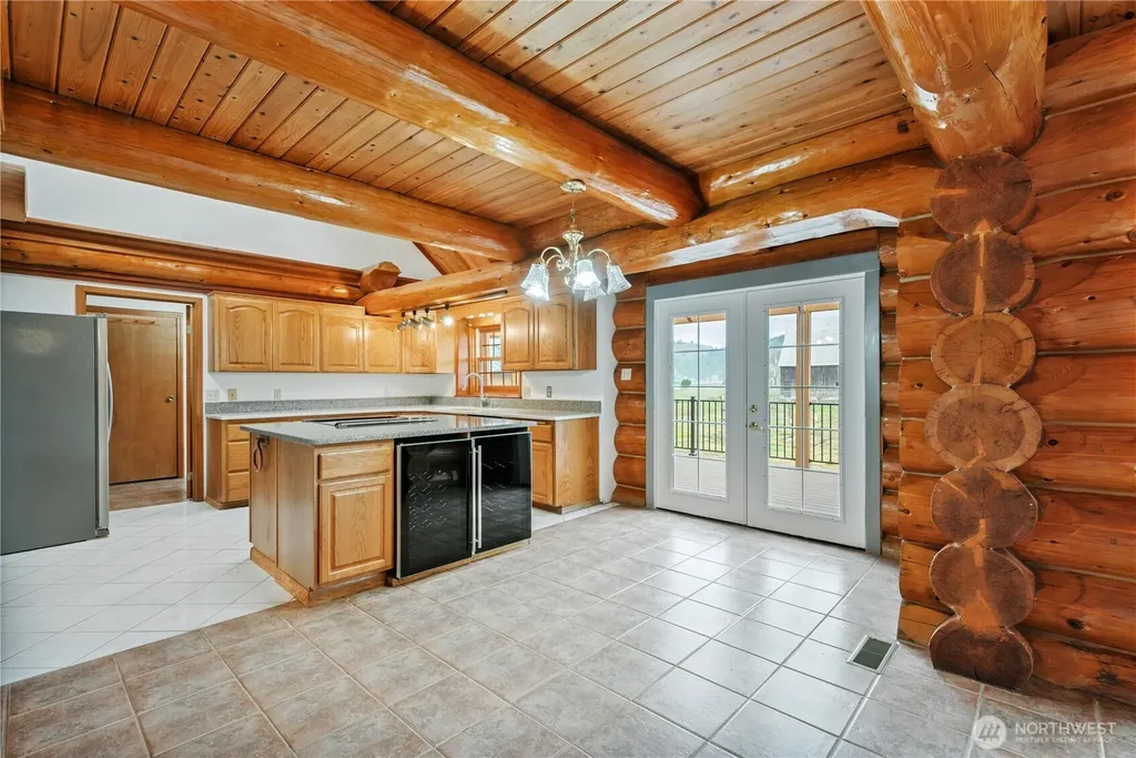 6946 Willow Grove Road Longview WA 98632