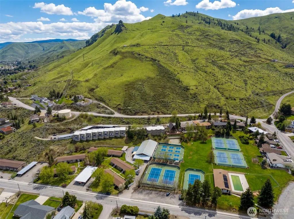 1818 Skyline Drive Wenatchee WA 98801