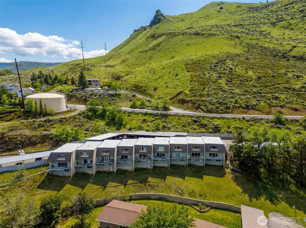 1818 Skyline Drive Wenatchee WA 98801