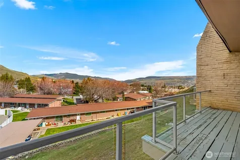 1818 Skyline Drive Wenatchee WA 98801