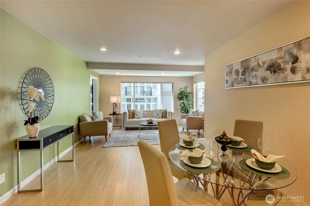 2717 Western Avenue Seattle WA 98121