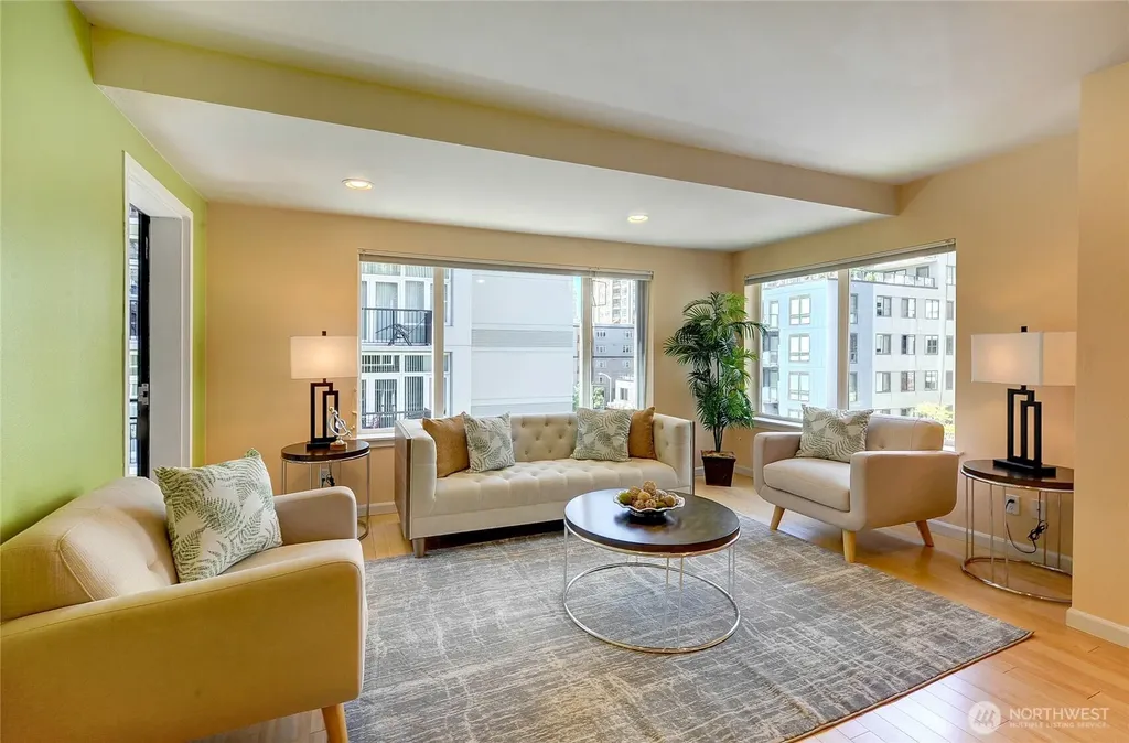 2717 Western Avenue Seattle WA 98121