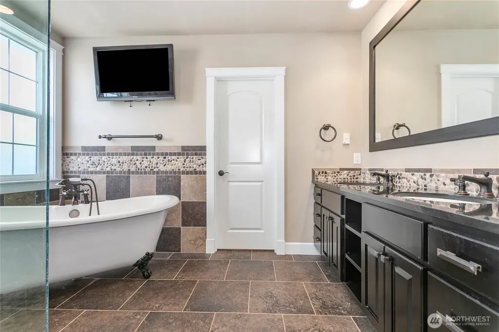 1580 Foxtail Street Lynden WA 98264