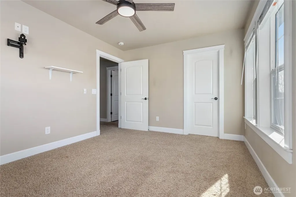 1580 Foxtail Street Lynden WA 98264