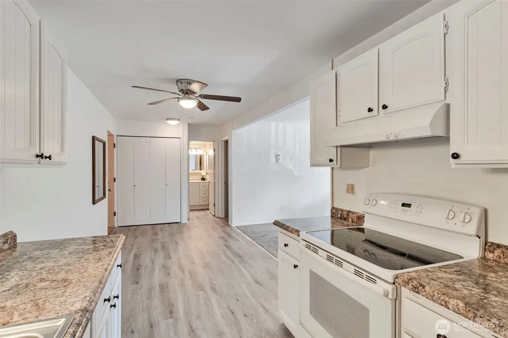 2500 81st Avenue SE Mercer Island WA 98040