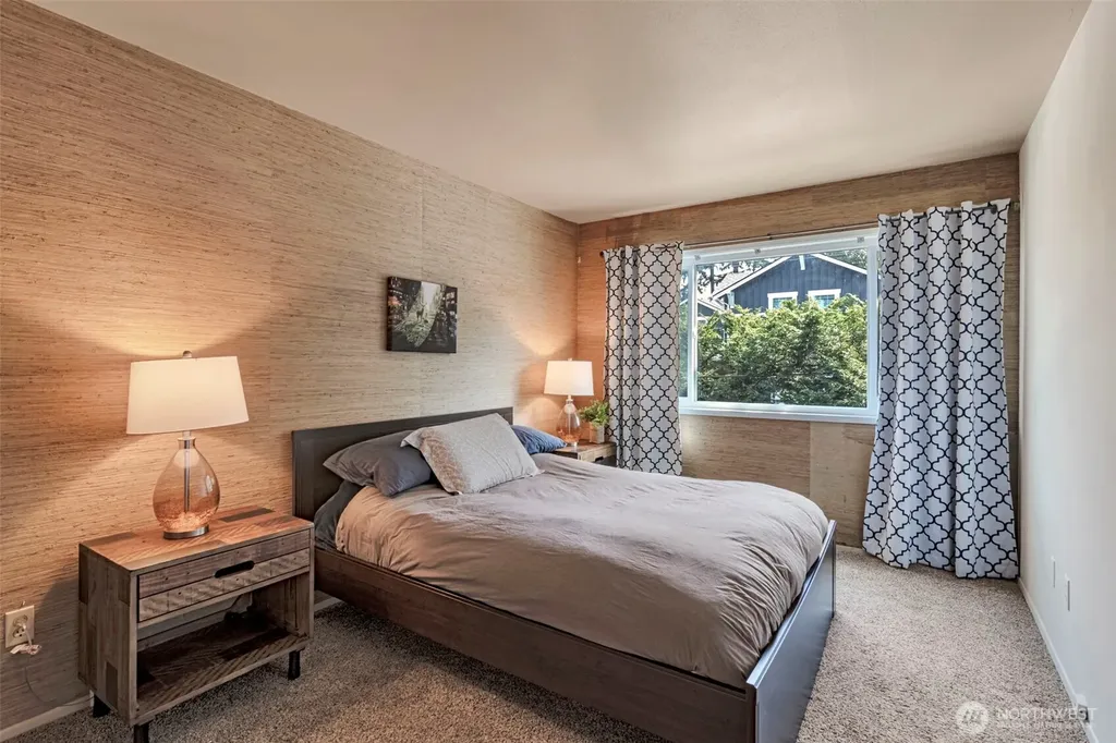 2500 81st Avenue SE Mercer Island WA 98040