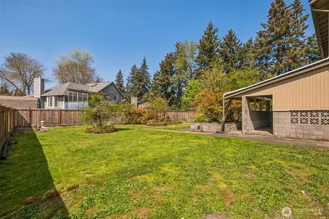 2310 20th Street SE Puyallup WA 98374