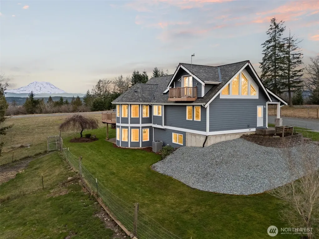 44010 14th Avenue E Eatonville WA 98328