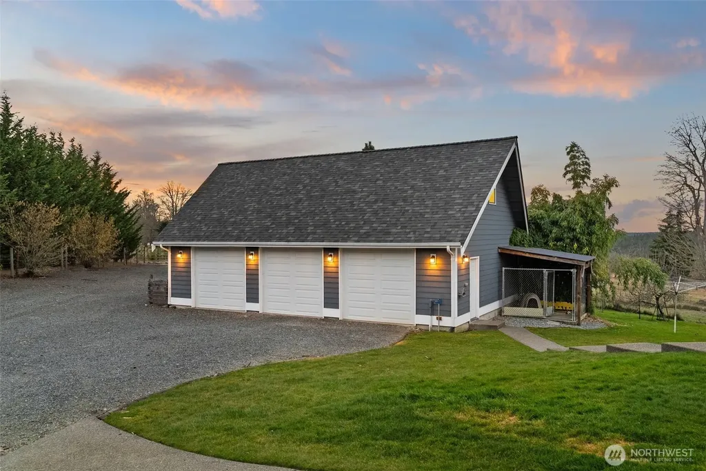 44010 14th Avenue E Eatonville WA 98328