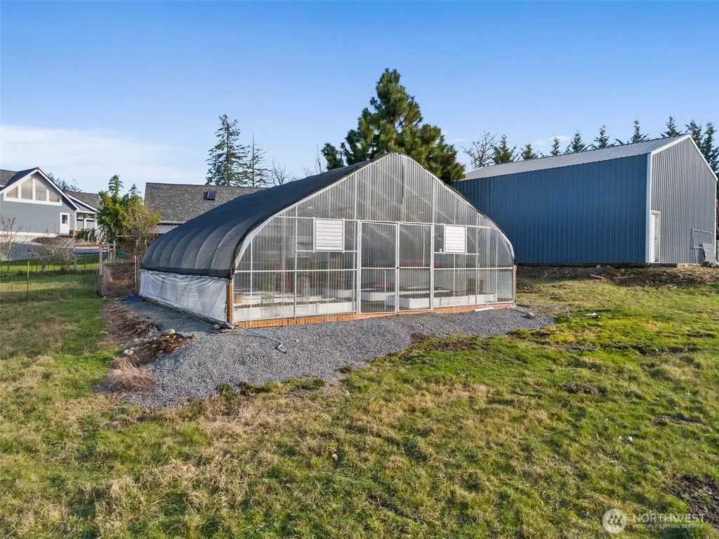 44010 14th Avenue E Eatonville WA 98328