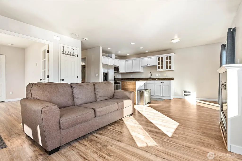 1388 Bayview Court Blaine WA 98230