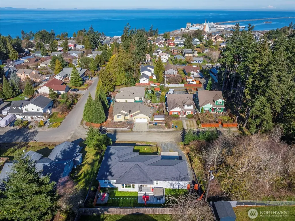 1934 W 8th Street Port Angeles WA 98363