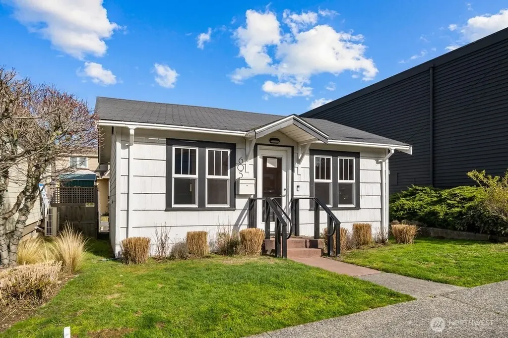 605 Main Street Edmonds WA 98020