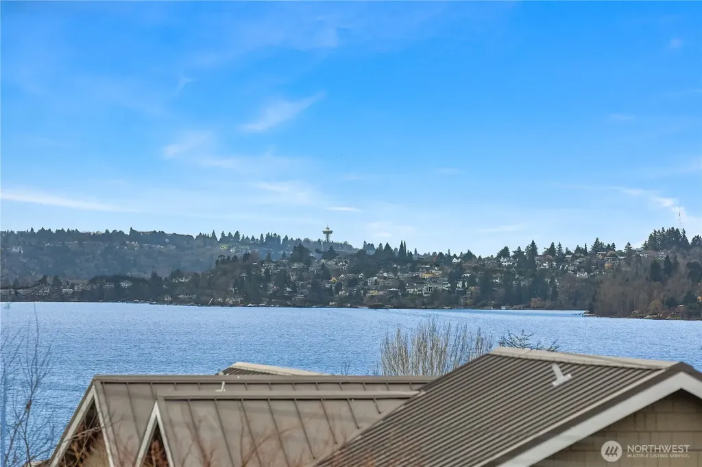 508 10th Avenue W Kirkland WA 98033
