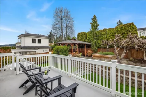 508 10th Avenue W Kirkland WA 98033