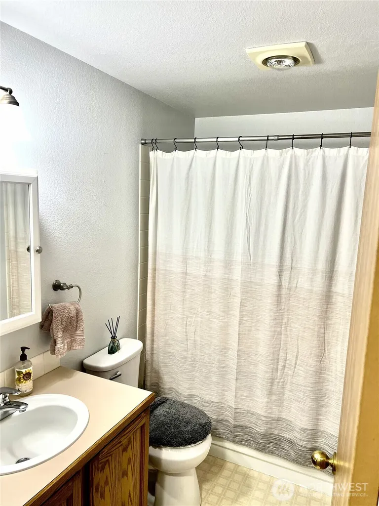 5717 60th Street Ct W University Place WA 98467