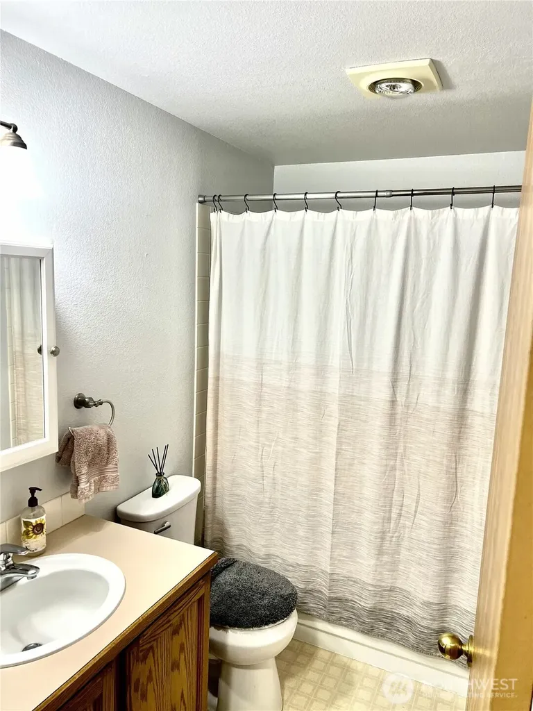 5717 60th Street Ct W University Place WA 98467