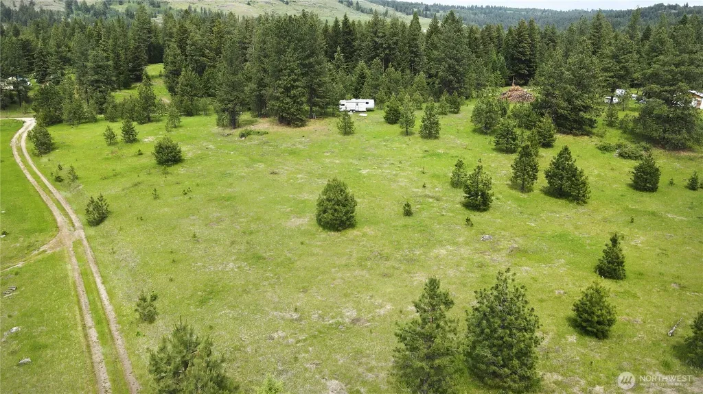 13 Miner's Ridge Road Oroville WA 98844