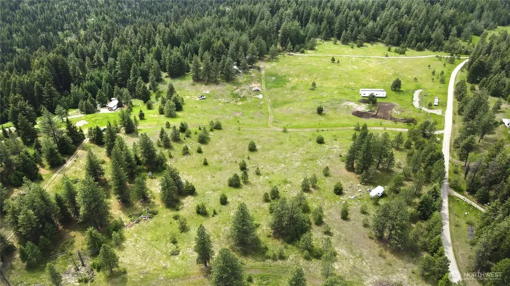 13 Miner's Ridge Road Oroville WA 98844