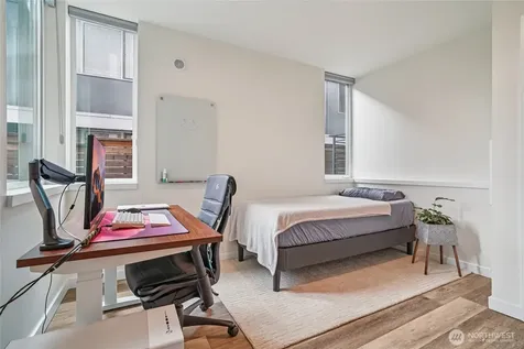 3070 SW Avalon Way Seattle WA 98126