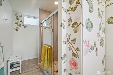 3070 SW Avalon Way Seattle WA 98126