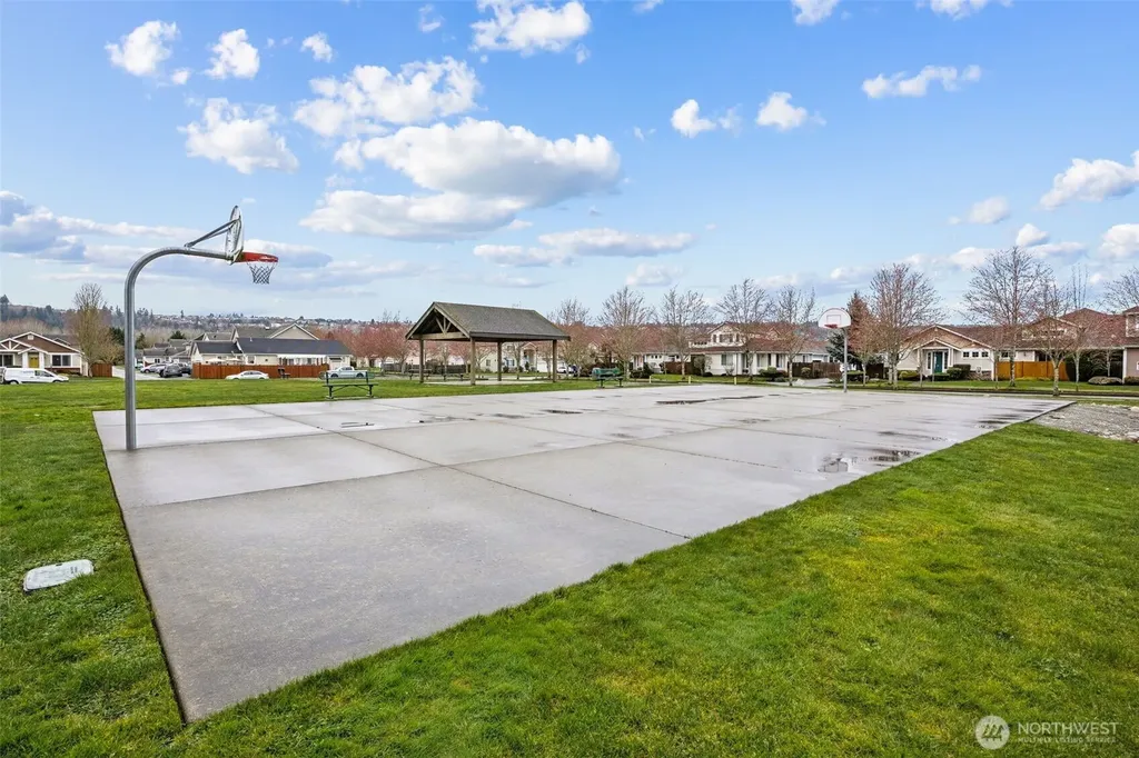 206 Lane Boulevard NW Orting WA 98360