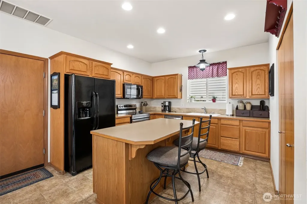 206 Lane Boulevard NW Orting WA 98360