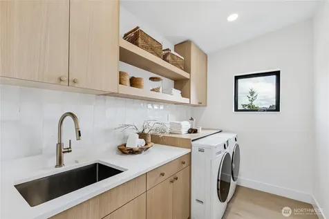 3695 122nd Avenue SE Bellevue WA 98006