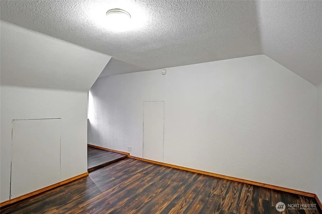 39729 State Route 530 NE Arlington WA 98223