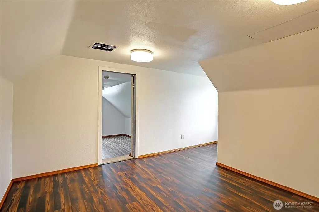 39729 State Route 530 NE Arlington WA 98223