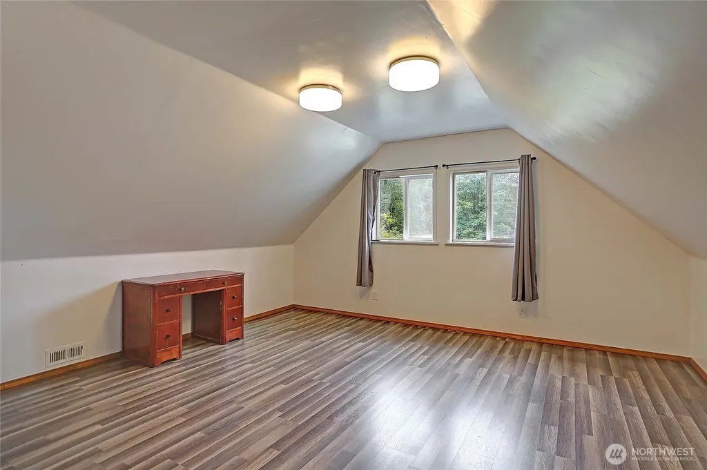 39729 State Route 530 NE Arlington WA 98223