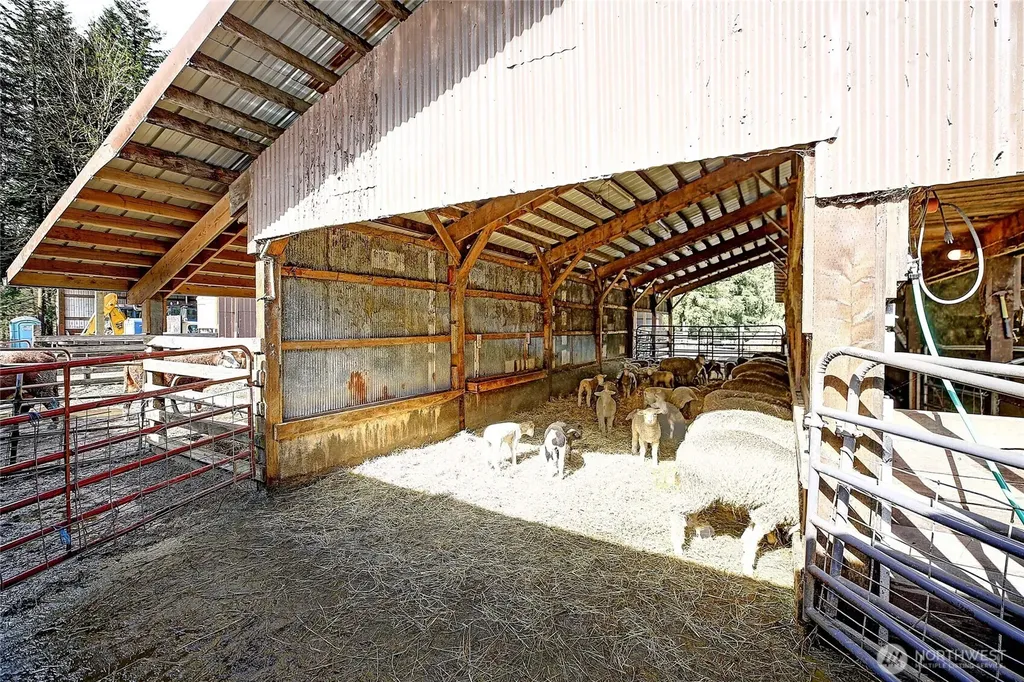 39729 State Route 530 NE Arlington WA 98223