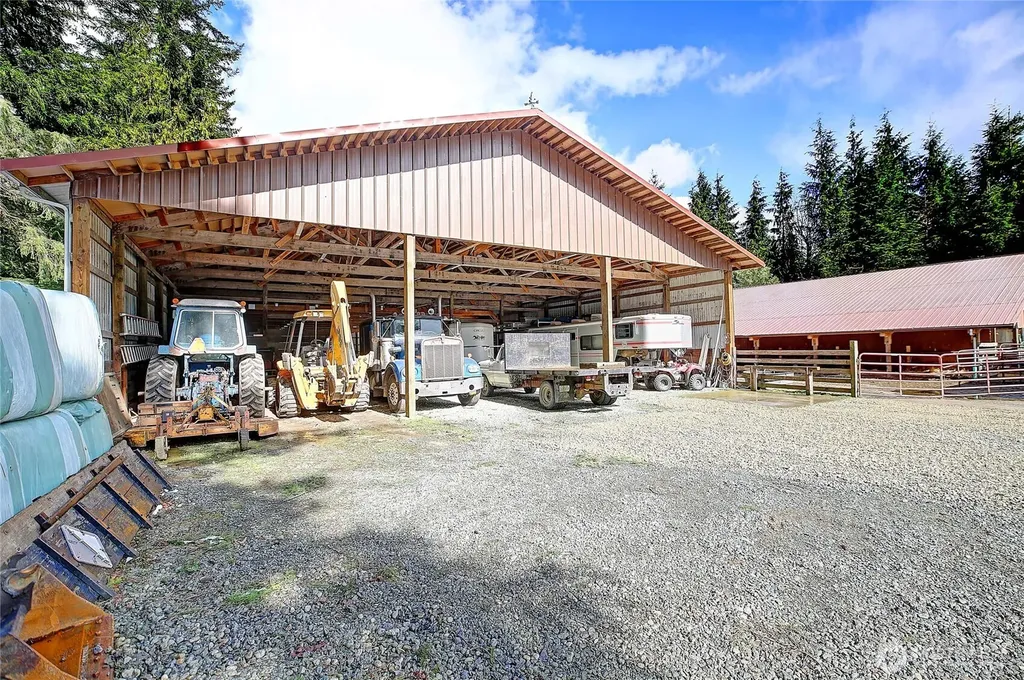 39729 State Route 530 NE Arlington WA 98223