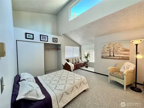 3015 127th Place SE Bellevue WA 98005