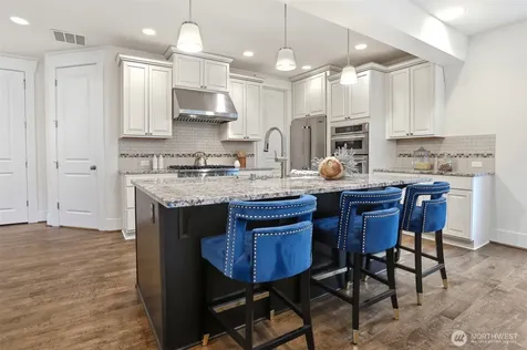 7248 115th Place SE Newcastle WA 98056