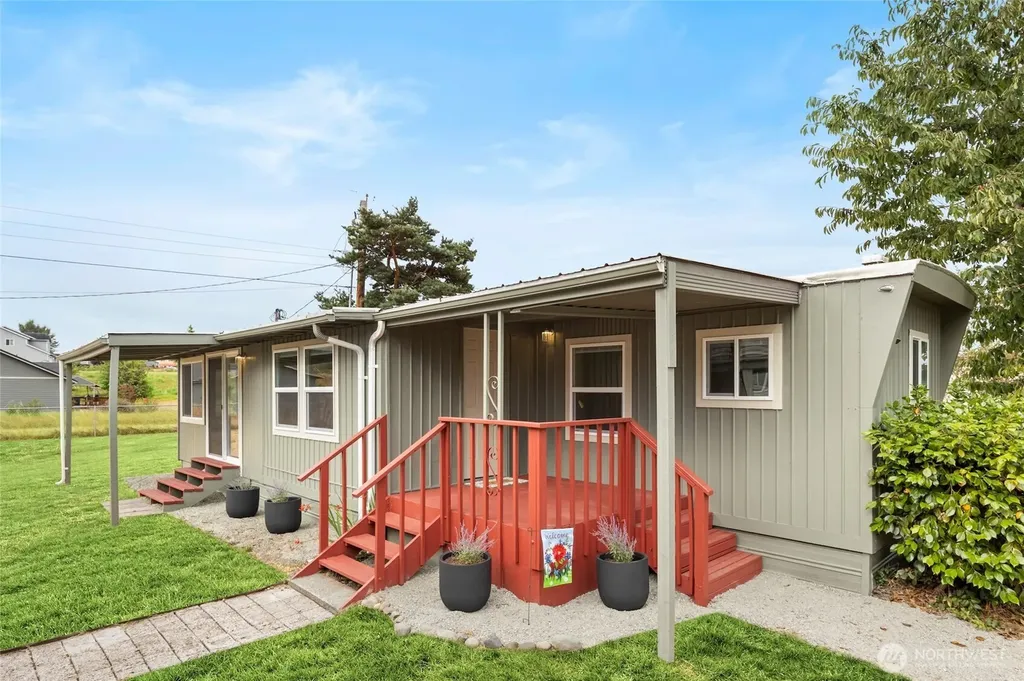 8915 Wilkensen Road SE Yelm WA 98597